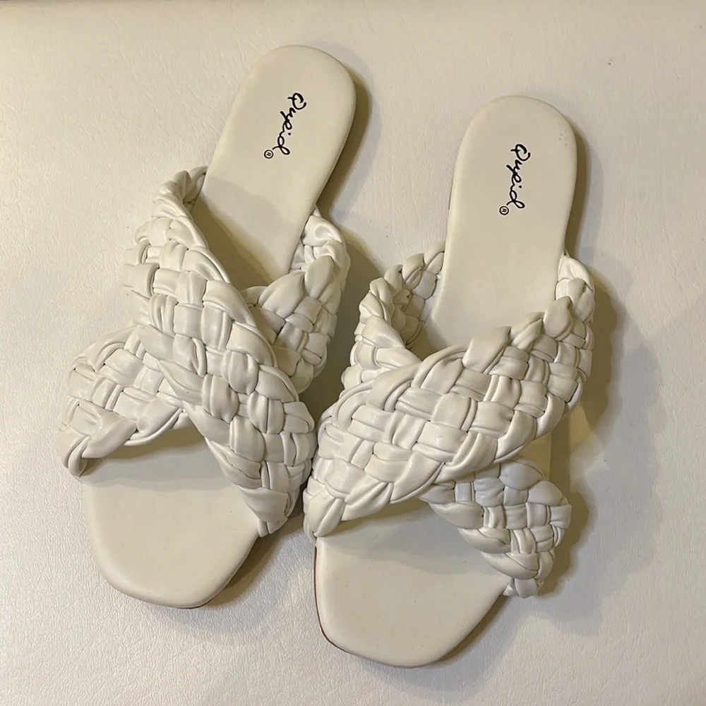 Qupid White Braided Slide Sandals - Picture 1 of 3